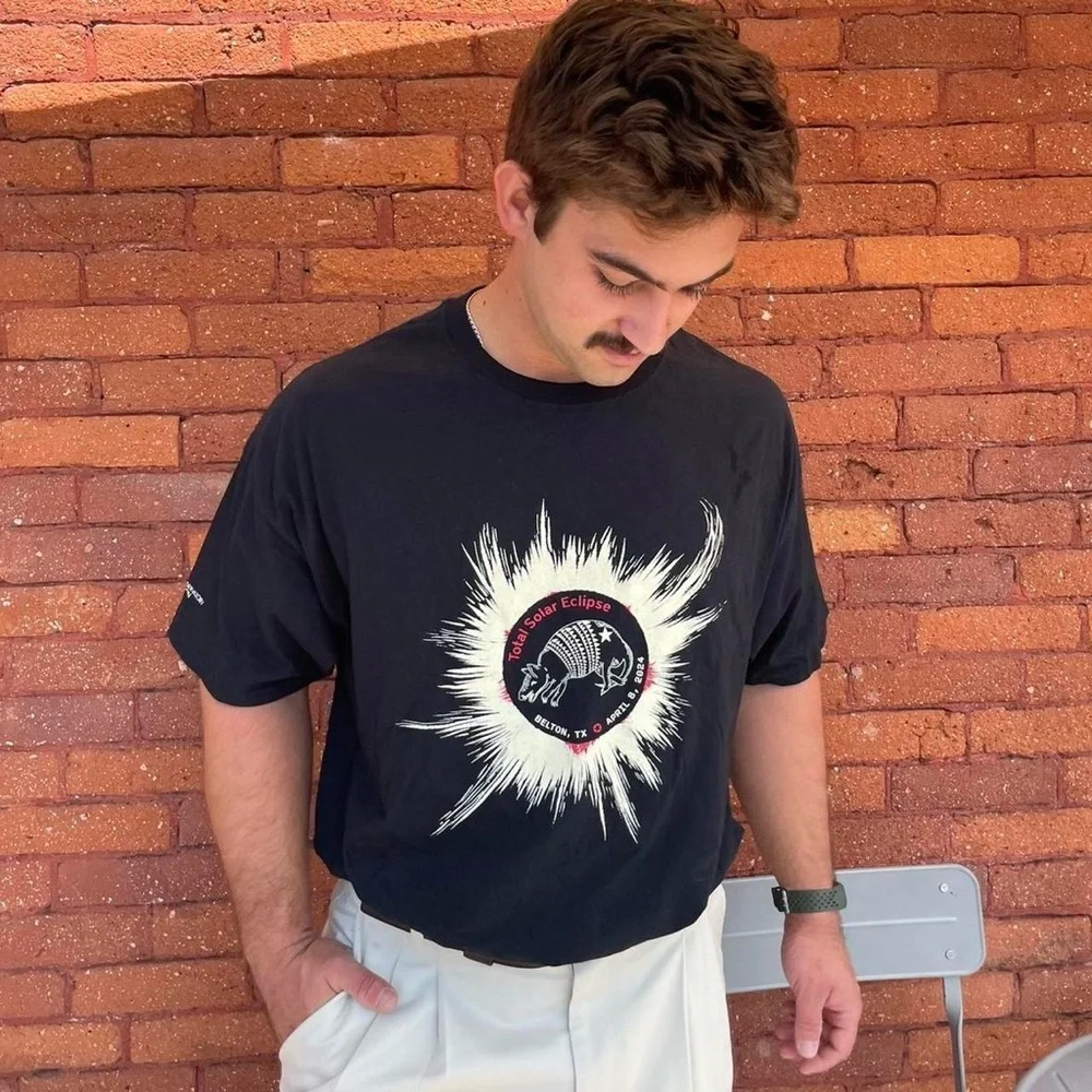 Total solar eclipse belton, TX black graphic t-shirt size men’s 2 XL